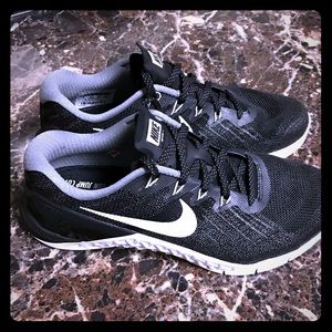 Women’s Nike Metcon 3 Size 8